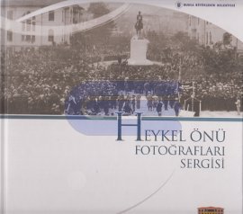 Heykel%20Önü%20Fotoğrafları%20Sergisi